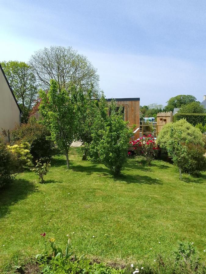 Tiny House Dans Jardin Arbore 佩罗斯－吉雷克 外观 照片