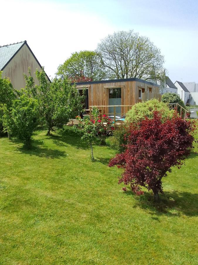 Tiny House Dans Jardin Arbore 佩罗斯－吉雷克 外观 照片